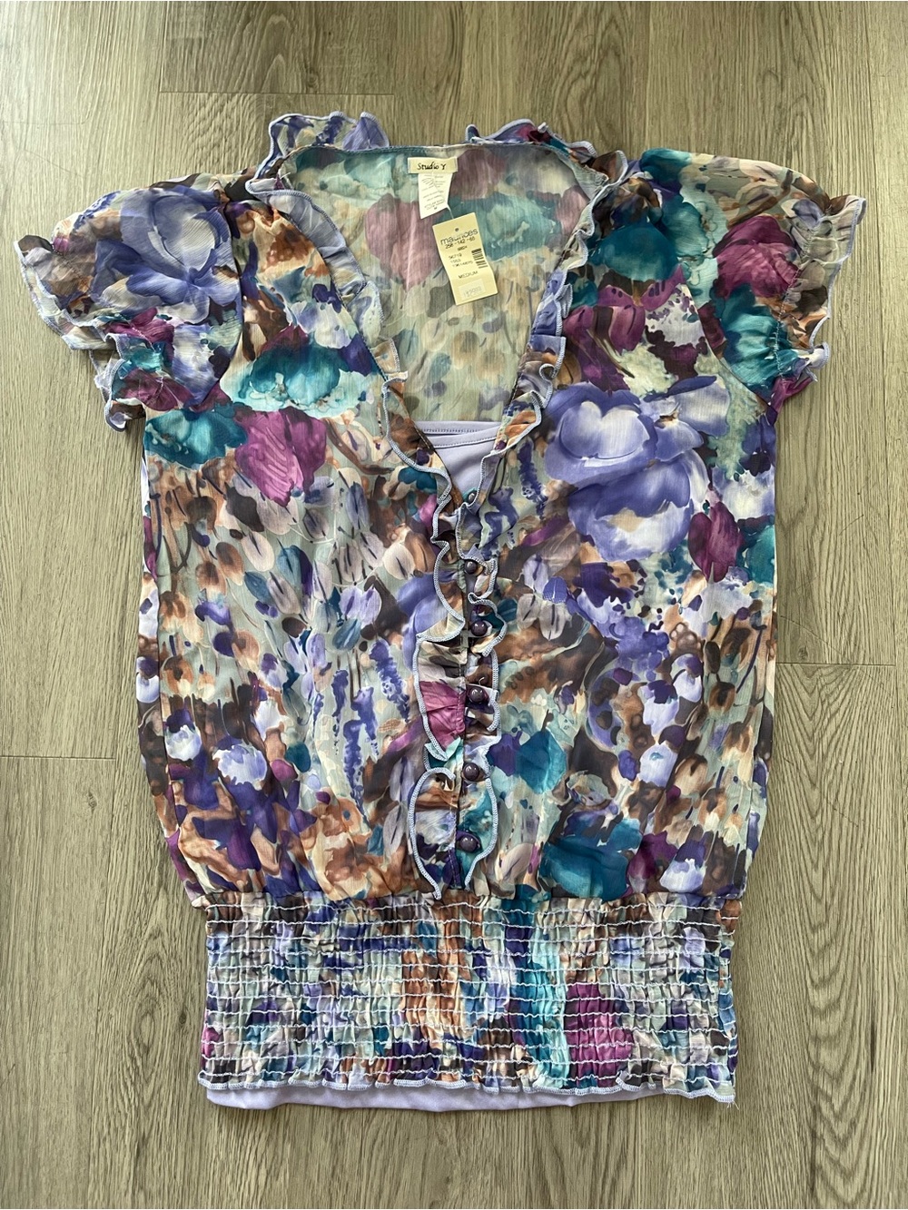 Y2K deadstock NWT Studio Y Floral Ruffle V-Neck Blouse in Purple Multi
